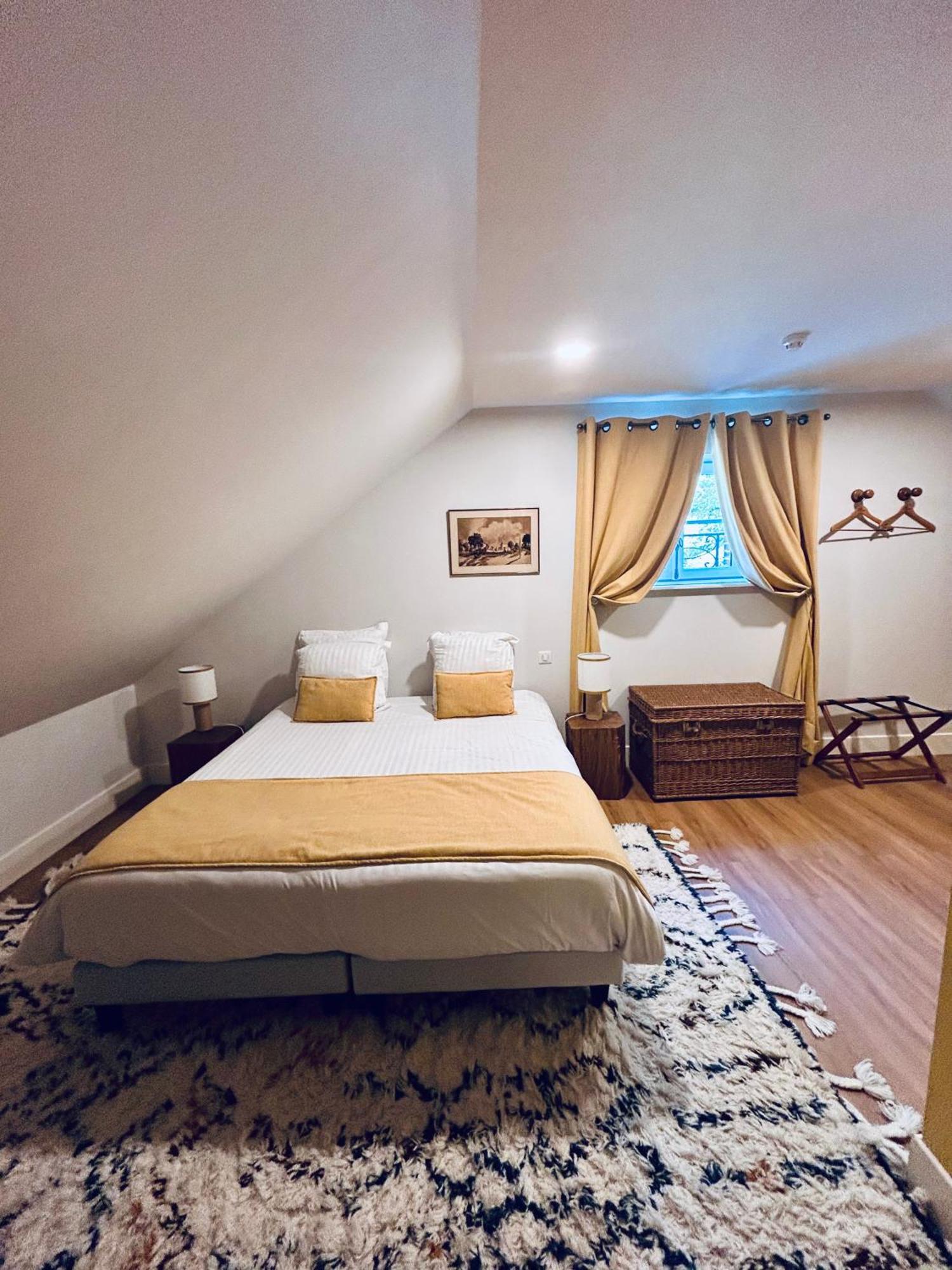 Manoir De Bed & Breakfast *